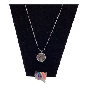 Aromatherapy Essential Oil Diffuser Locket Necklace 6 Color Felt Pads